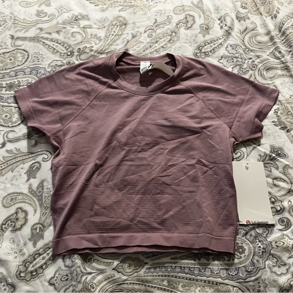 Lululemon swiftly tech cropped short sleeve shirt 2.0 size 6 rose blush